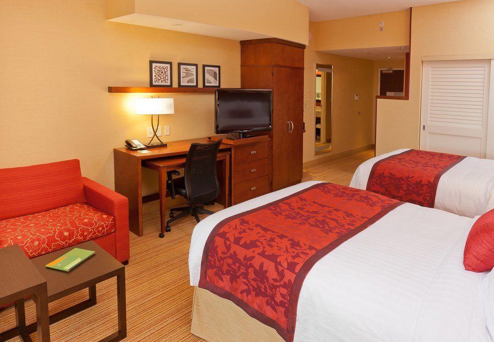 Courtyard By Marriott Buffalo Airport Cheektowaga Exterior foto
