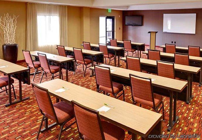 Courtyard By Marriott Buffalo Airport Cheektowaga Einrichtungen foto