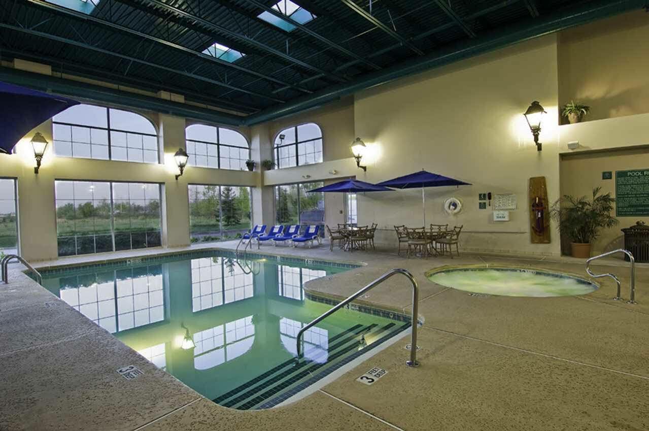 Courtyard By Marriott Buffalo Airport Cheektowaga Exterior foto